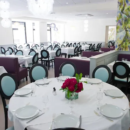 Esplanade Eden فندق