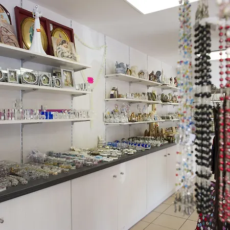 Esplanade Eden 3* لورد