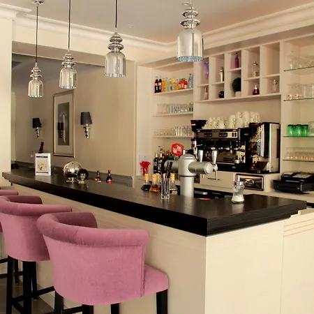 Esplanade Eden لورد