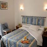 Esplanade Eden 3*