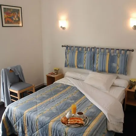 Esplanade Eden 3*