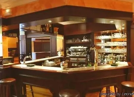 艾斯普拉纳德酒店 3* 卢德