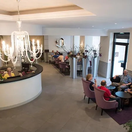Esplanade Eden 3*