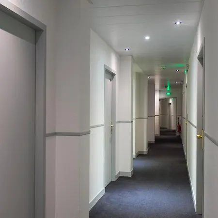 Esplanade Eden 3*