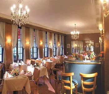 Esplanade Eden Lourdes