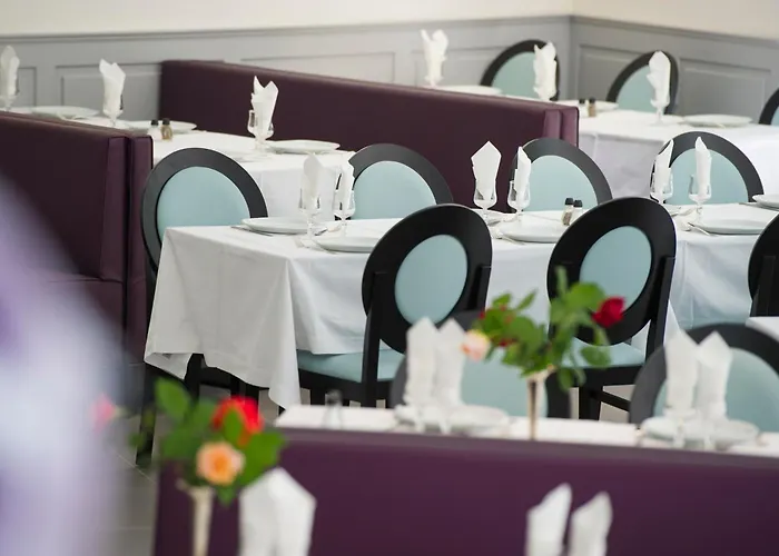 Esplanade Eden 3* Lurdy