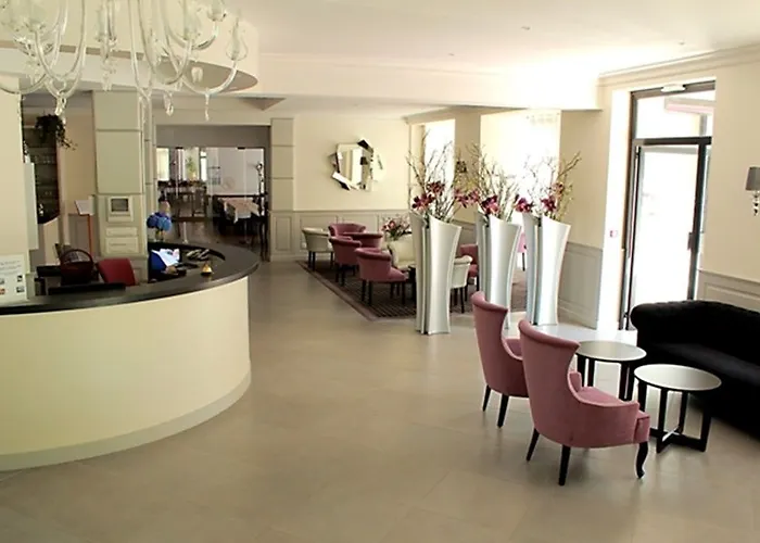 Esplanade Eden Hotel 3*